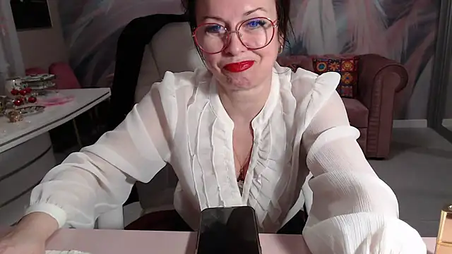 Arisa5000 online show from 6, 3, 2025