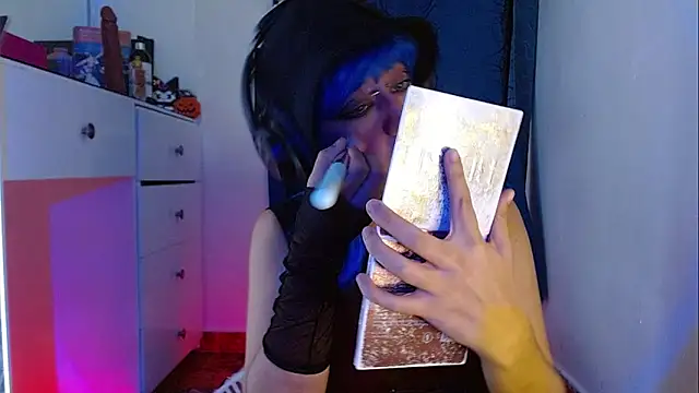 zora blue777 online show from 22, 11, 2025