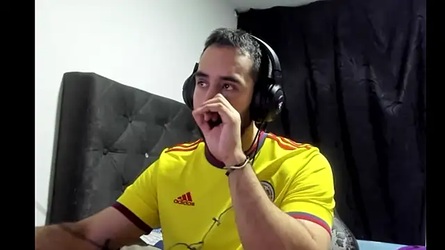 coolfriki online show from 10, 2, 2026