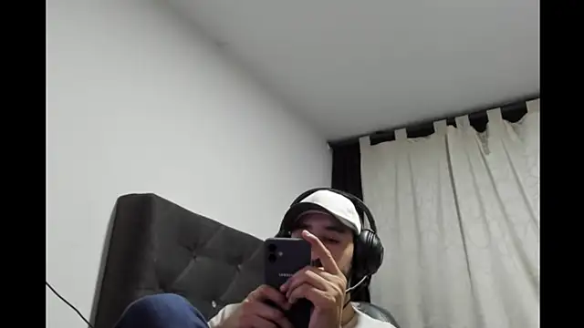 coolfriki online show from 11, 4, 2026