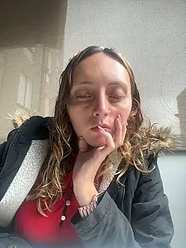 Mia dca online show from 6, 11, 2025