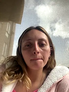 Mia dca online show from 23, 10, 2025