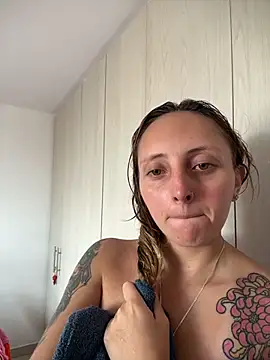 Mia dca online show from 23, 11, 2025