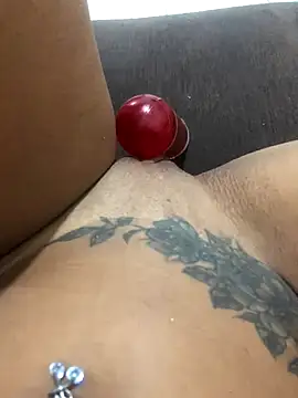 Milly96 online show from 28, 11, 2025