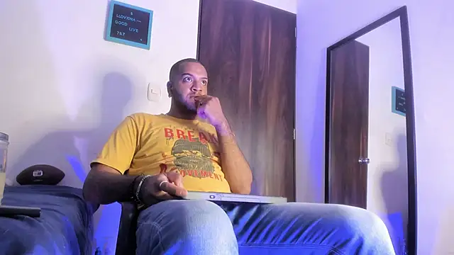 Dann 17  online show from 29, 11, 2025