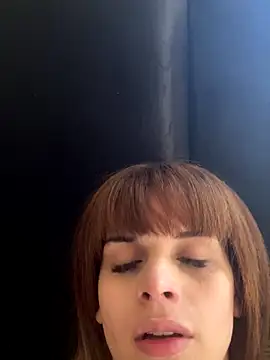 nicollylazulli online show from 18, 11, 2025