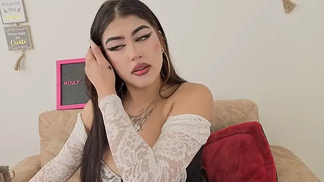 Snapshot of hollycute__ chatting on 24, 10, 2025 hollycute online show from 24, 10, 2025