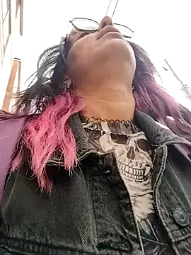 Abby 2-1 online show from 27, 10, 2025