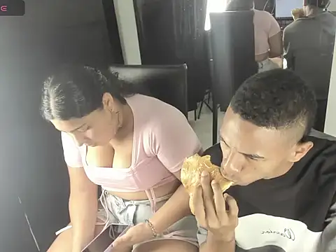 Snapshot of Baby_Latin chatting on 24, 10, 2025 Baby Latin online show from 24, 10, 2025