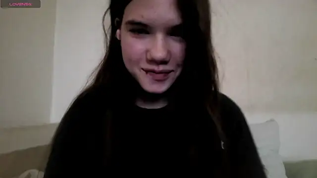 Snapshot of AlmetaBradicich chatting on 27, 10, 2025 AlmetaBradicich online show from 27, 10, 2025