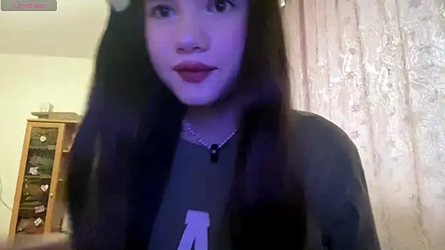 Snapshot of AlmetaBradicich chatting on 14, 10, 2025 AlmetaBradicich online show from 14, 10, 2025