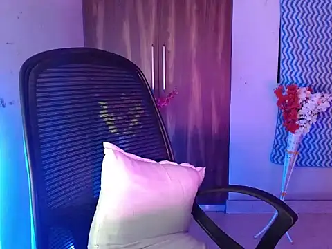 Roiseeee online show from 10, 3, 2026