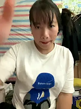 TrangNemo online show from 15, 11, 2025