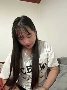 TrangNemo online show from 5, 11, 2025