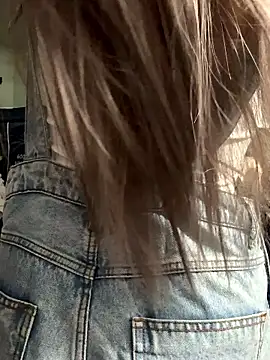 Beyeuuu online show from 4, 4, 2026