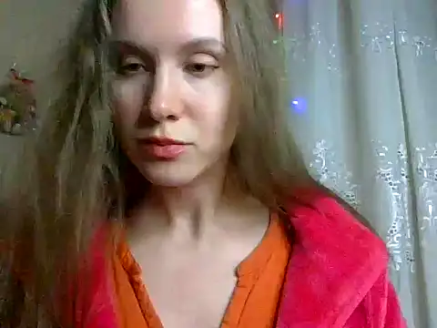 Snapshot of Lynirina chatting on 8, 2, 2026 Lynirina online show from 8, 2, 2026