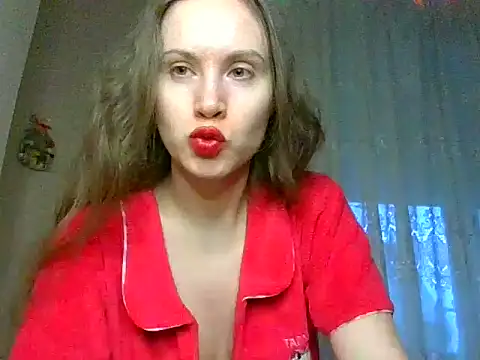 Snapshot of Lynirina chatting on 24, 4, 2026 Lynirina online show from 24, 4, 2026