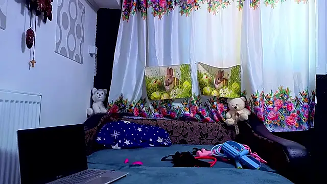 sonya wet online show from 7, 4, 2026