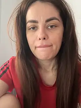 Snapshot of Bella-Flower chatting on 29, 10, 2025 Bella-Flower online show from 29, 10, 2025