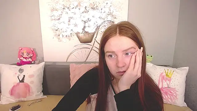 Snapshot of Evarey_ chatting on 8, 11, 2025 Evarey online show from 8, 11, 2025