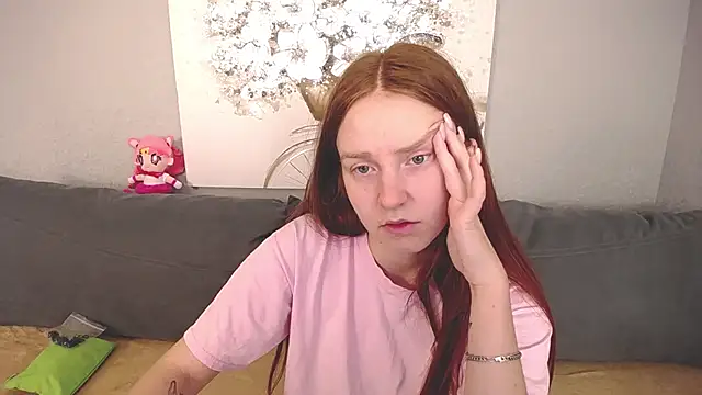 Snapshot of Evarey_ chatting on 20, 10, 2025 Evarey online show from 20, 10, 2025