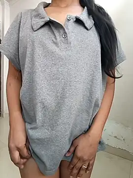 anshika0124 online show from 27, 11, 2025