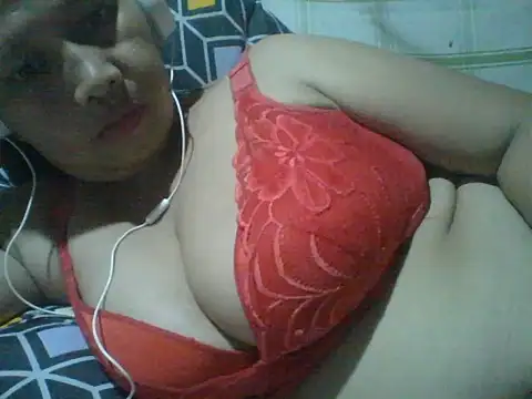 xxxsuckyourdick4u online show from 14, 4, 2026