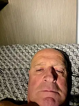 Snapshot of rudy-kralik chatting on 17, 2, 2026 rudy-kralik online show from 17, 2, 2026