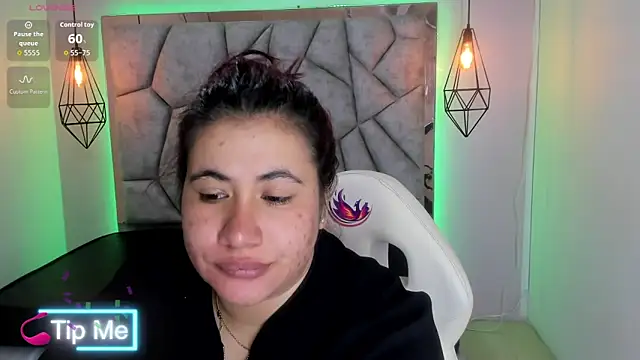 Addyy 02 online show from 26, 6, 2026