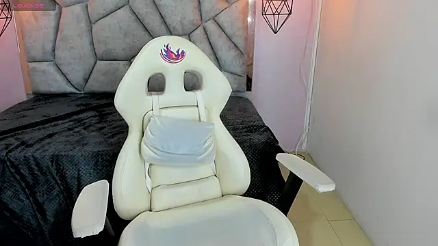 Addyy 02 online show from 27, 3, 2026