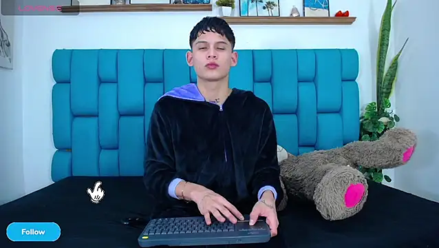 Brian hot online show from 22, 4, 2026