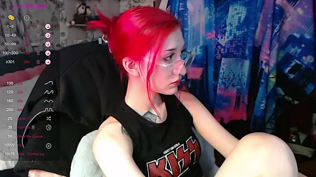Dreamy Red Girl online show from 7, 10, 2025