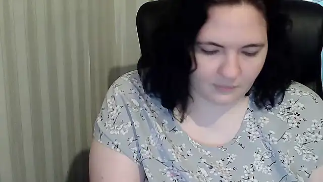 XLisaBlueXs  online show from 6, 10, 2025