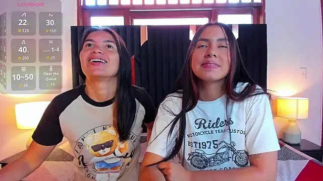 Sofy and Mia online show from 24, 10, 2025