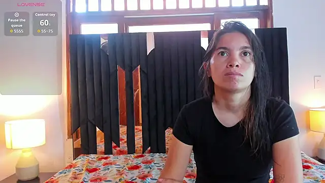 Sofy and Mia online show from 24, 11, 2025