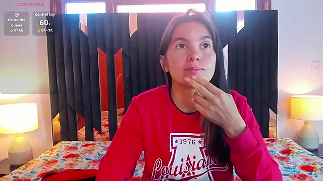 Sofy and Mia online show from 1, 12, 2025