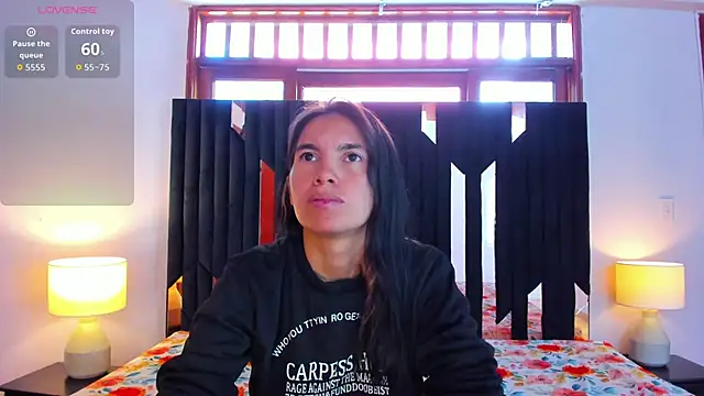 Sofy and Mia online show from 1, 11, 2025