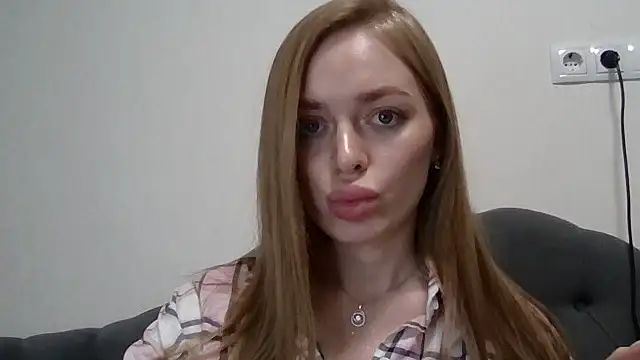 Snapshot of Selynora chatting on 14, 3, 2026 Selynora online show from 14, 3, 2026