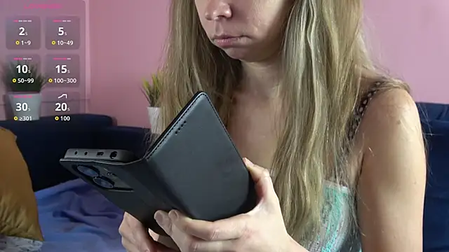 Elly Babe online show from 9, 2, 2026