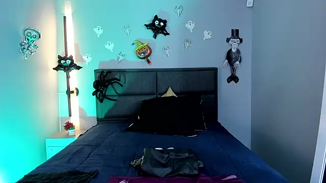 rose more   online show from 22, 10, 2025