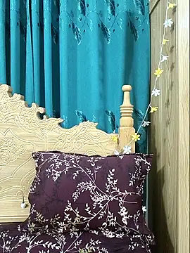 Beauty Queen Soniya online show from 20, 4, 2026