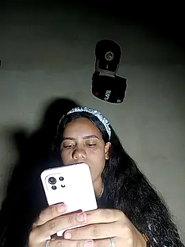 Snapshot of monika_youthfull1 chatting on 29, 10, 2025 monika youthfull1 online show from 29, 10, 2025