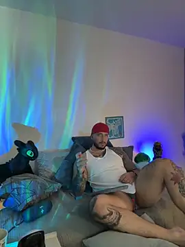 Snapshot of Dave-Max01 chatting on 13, 11, 2025 Dave-Max01 online show from 13, 11, 2025