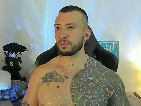 Snapshot of Dave-Max01 chatting on 4, 11, 2025 Dave-Max01 online show from 4, 11, 2025