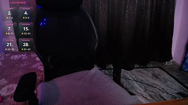 Hot Hazel online show from 1, 3, 2026