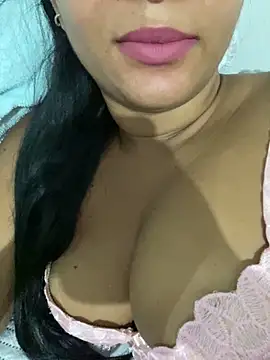 Snapshot of Brunamorenago chatting on 12, 11, 2025 Brunamorenago online show from 12, 11, 2025