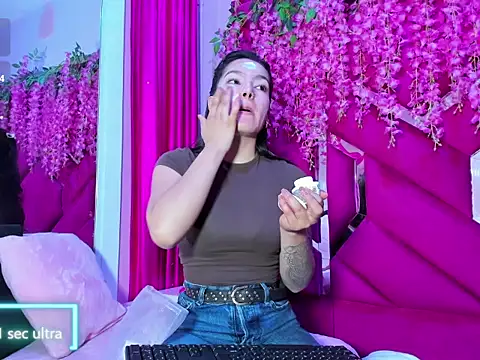 Gisell Squirt  online show from 19, 3, 2026