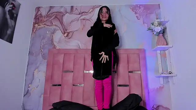 Isis Blaze online show from 11, 1, 2026