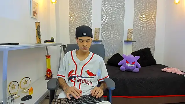 JacobBlackwell  online show from 4, 11, 2025