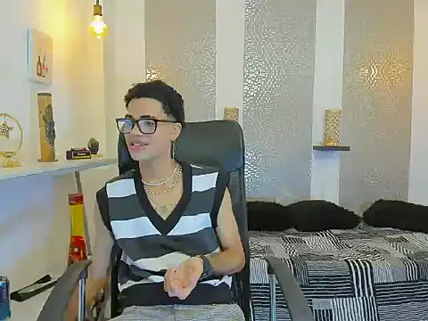 JacobBlackwell  online show from 19, 11, 2025